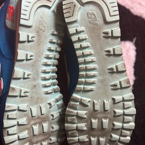 New Balance - Picture 3 of 3